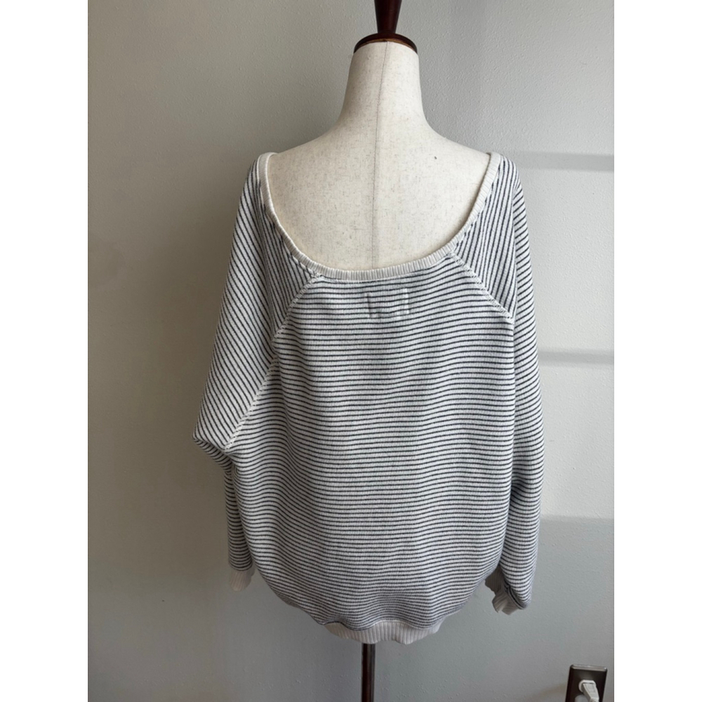 American Eagle Outfitters Striped Crew Neck Sweater XL White Black preppy beach - Picture 3 of 5